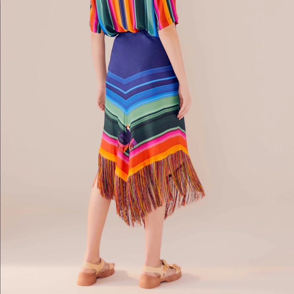🎄 FARM Rio Rainbow Macaws Scarf Midi Skirt - Picture 9 of 15